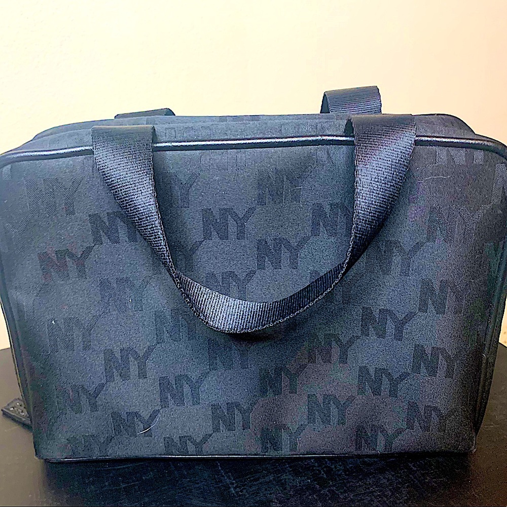 New York & Company Makeup Travel Bag